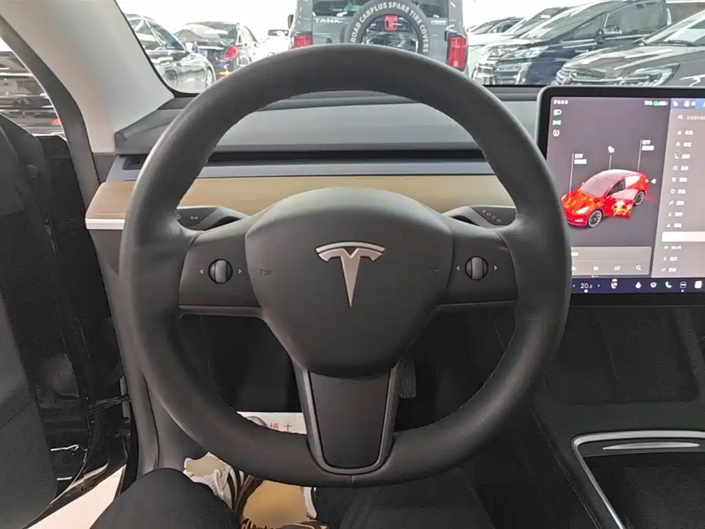 Tesla Model Y 2021 — фото 11