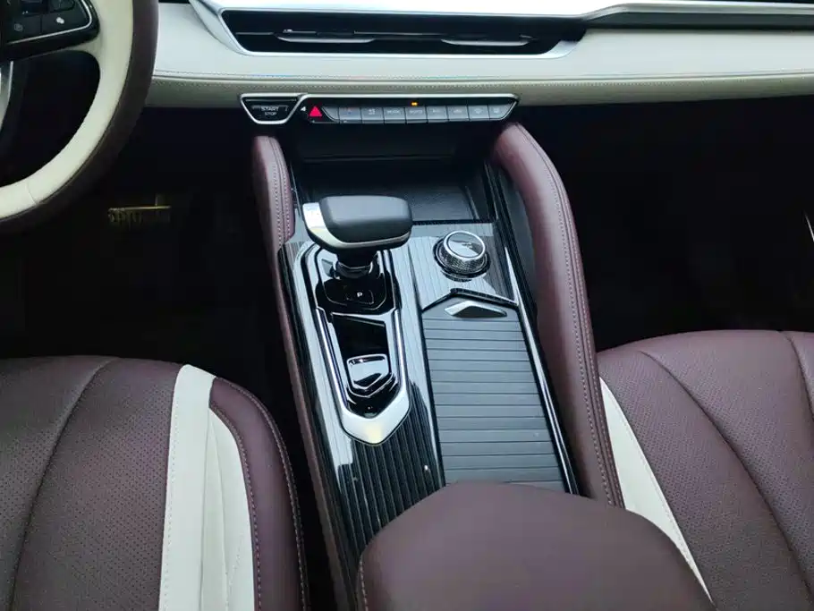 Geely Xingyue L 2023 — фото 16