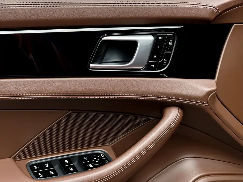 Porsche Panamera 2021 — фото 15