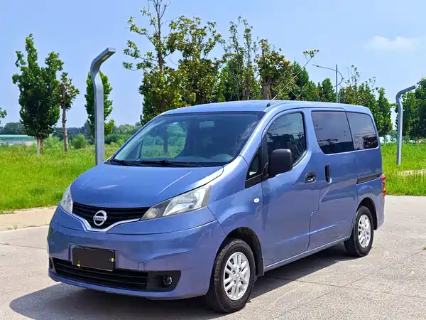 Nissan NV200 2013