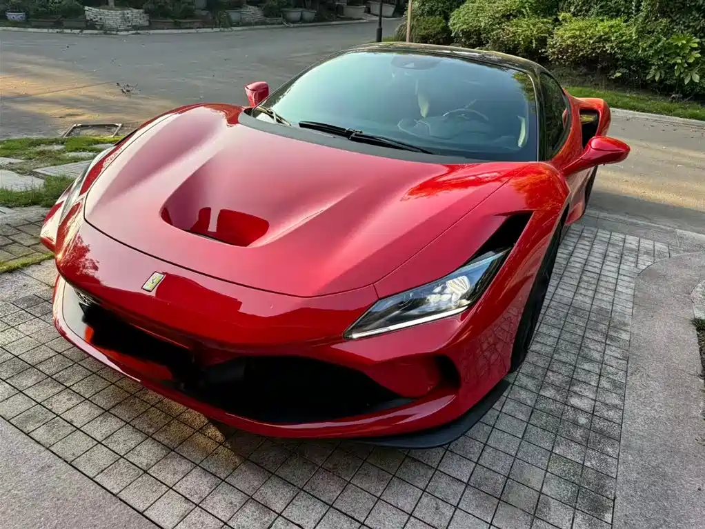 Ferrari F8 2022
