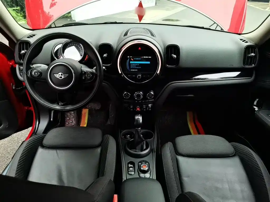 MINI Countryman 2018 — фото 10