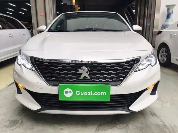 Peugeot 408 2021