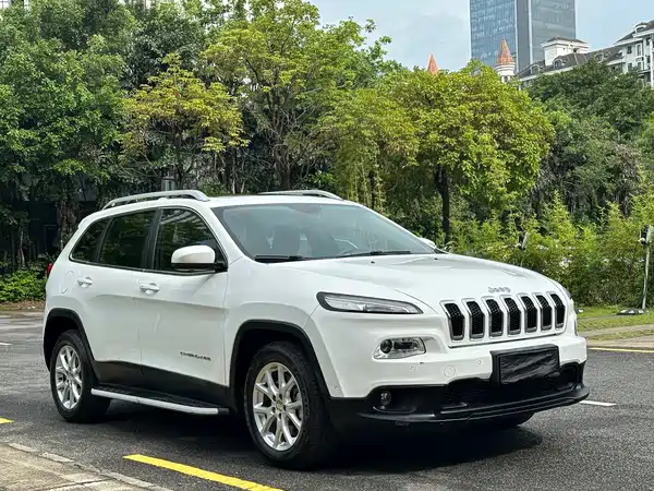 Jeep Cherokee 2016