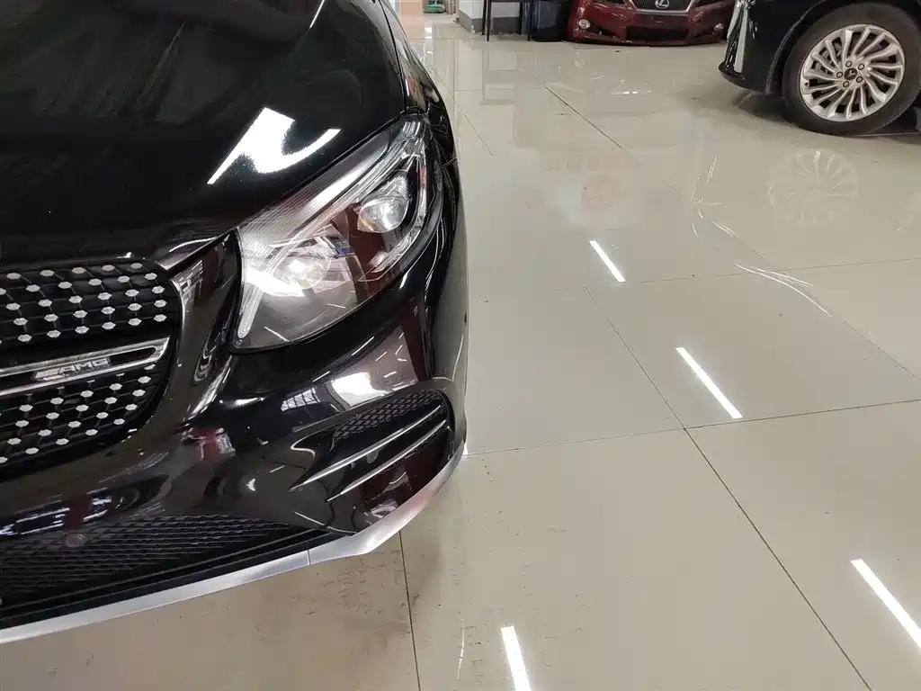 Mercedes-Benz GLC AMG 2018 — фото 19