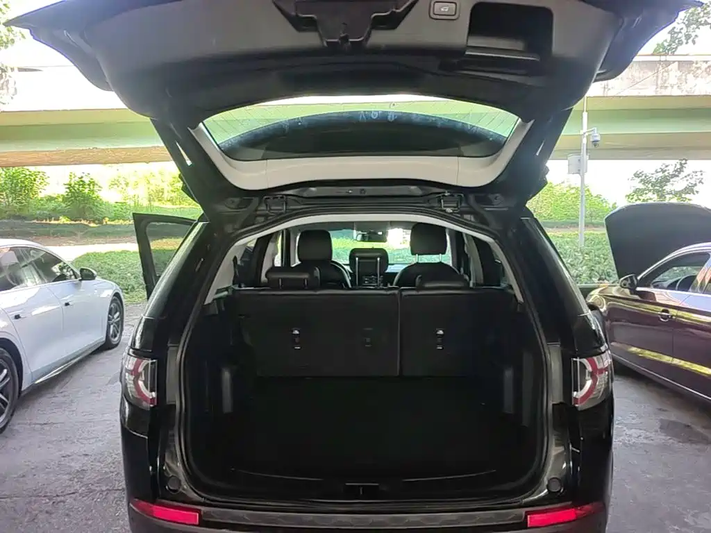 Land Rover Discovery Sport 2019 — фото 19