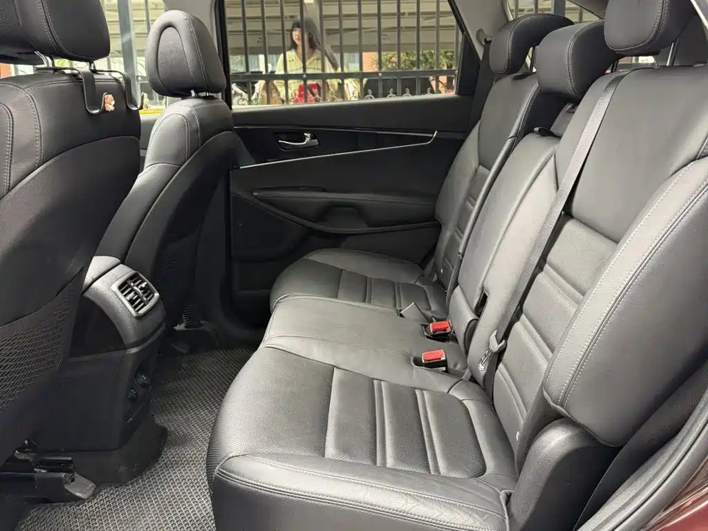Kia Sorento 2016 — фото 17