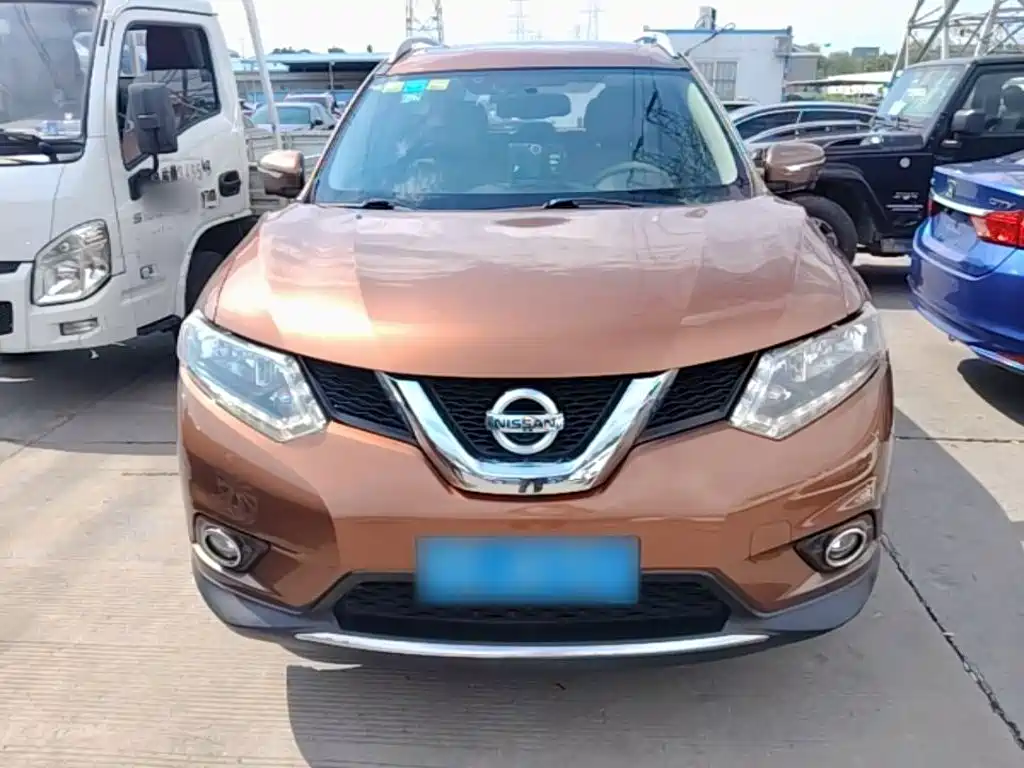 Nissan X-Trail 2015