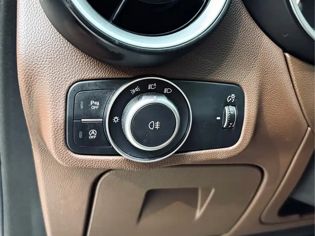 Alfa Romeo Stelvio 2019 — фото 12