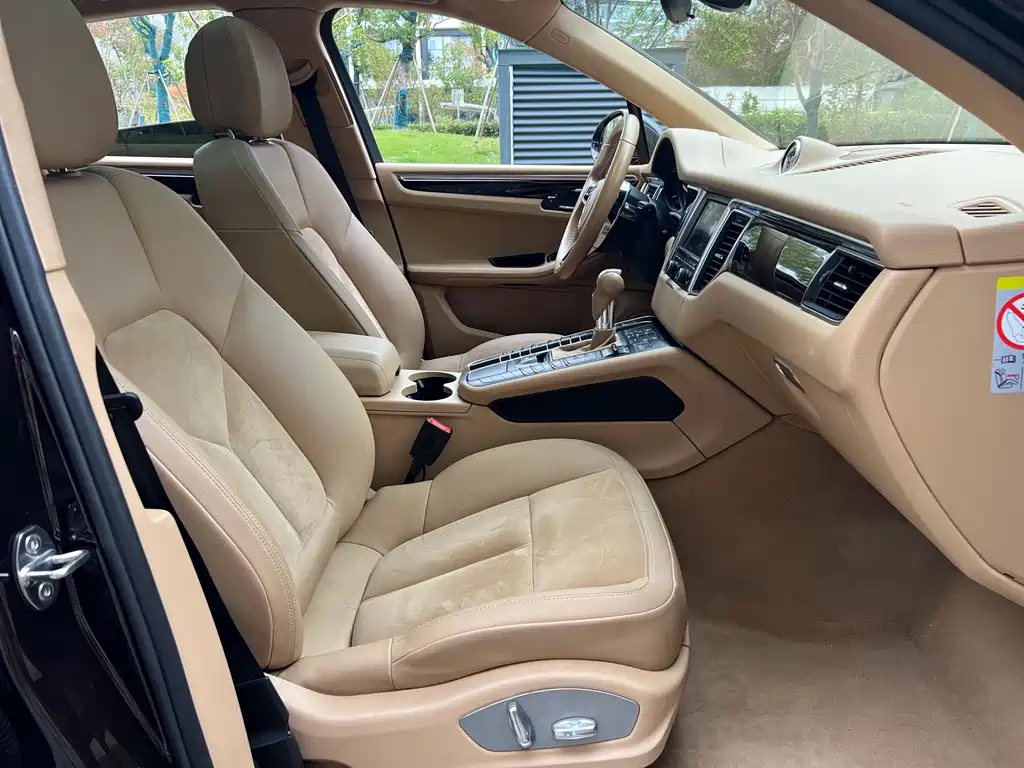 Porsche Macan 2015 — фото 12