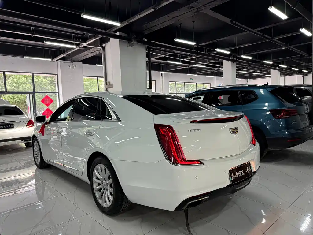 Cadillac XTS 2018 — фото 7