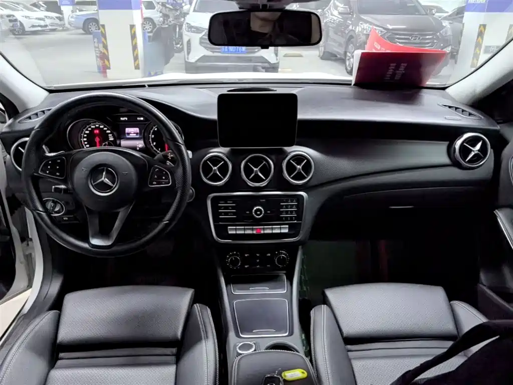 Mercedes-Benz GLA 2018 — фото 10