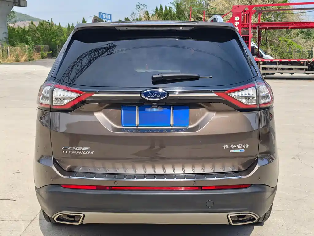 Ford Edge 2015 — фото 13