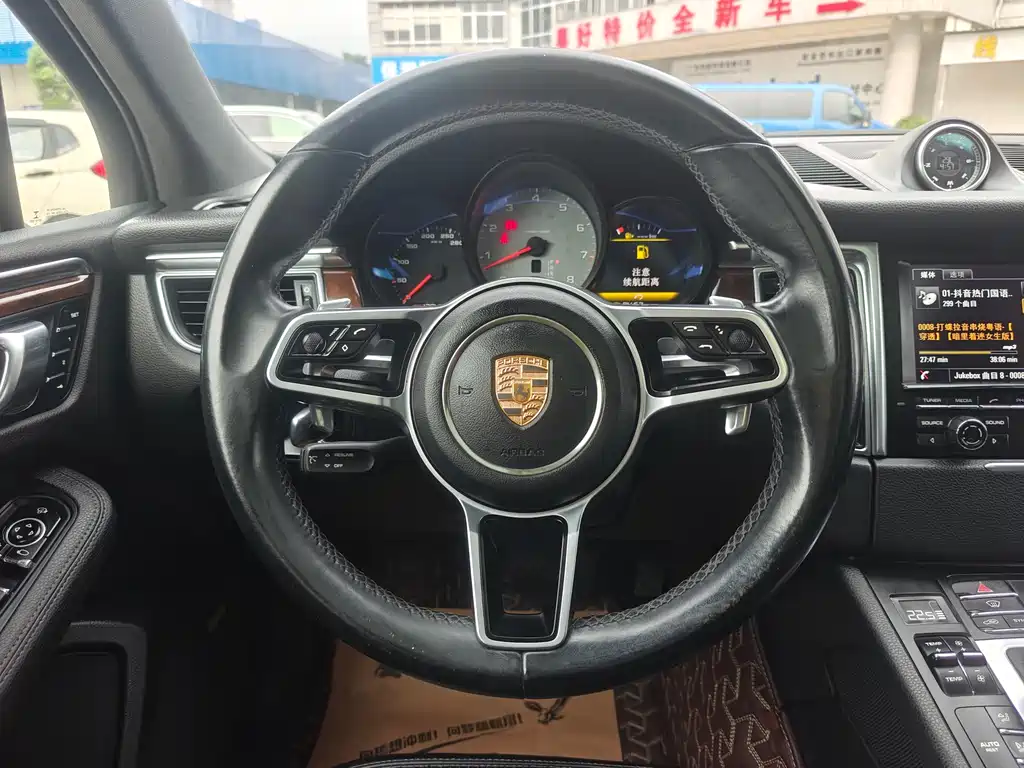 Porsche Macan 2015 — фото 8