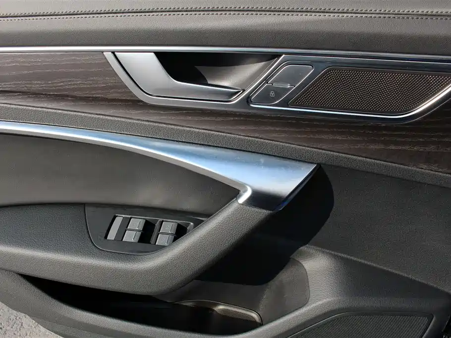 Audi A6L 2024 — фото 11
