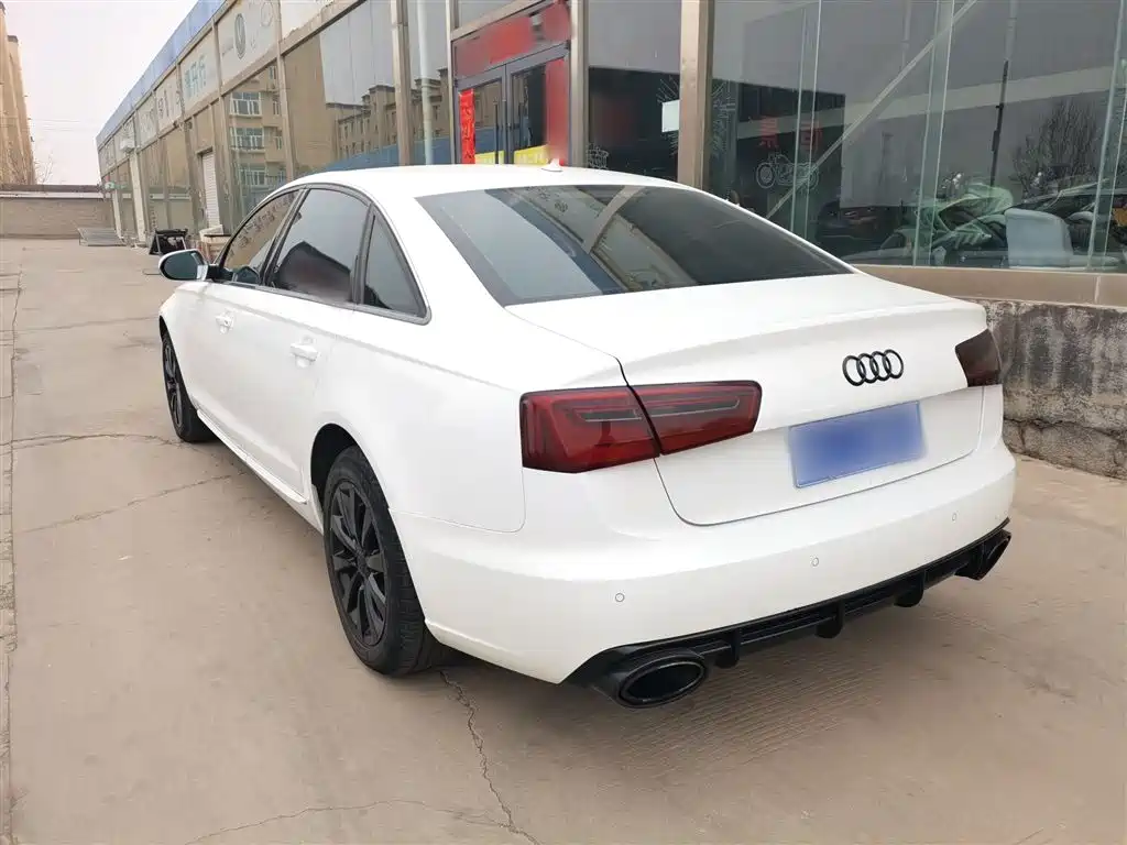 Audi A6L 2015 — фото 23