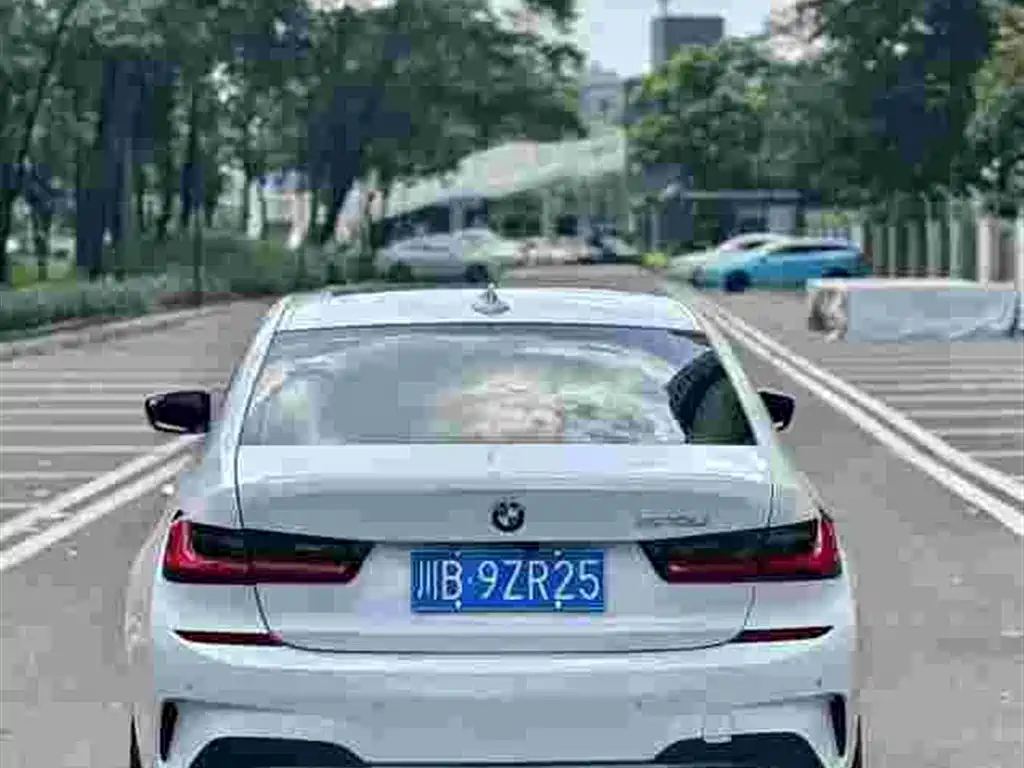 BMW 3 Series 2021 — фото 3