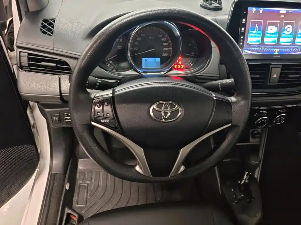 Toyota Vios 2023 — фото 11