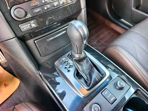 Infiniti QX70 2014