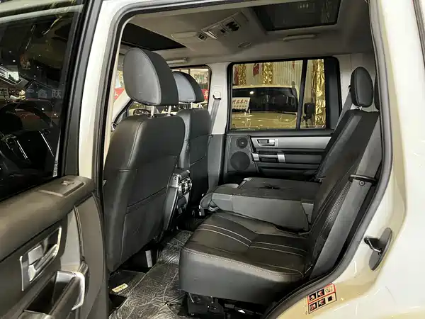 Land Rover Discovery 2016