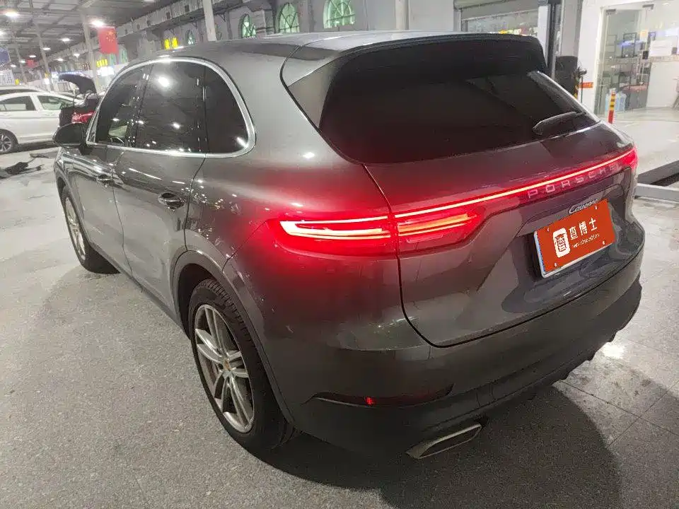 Porsche Cayenne 2019