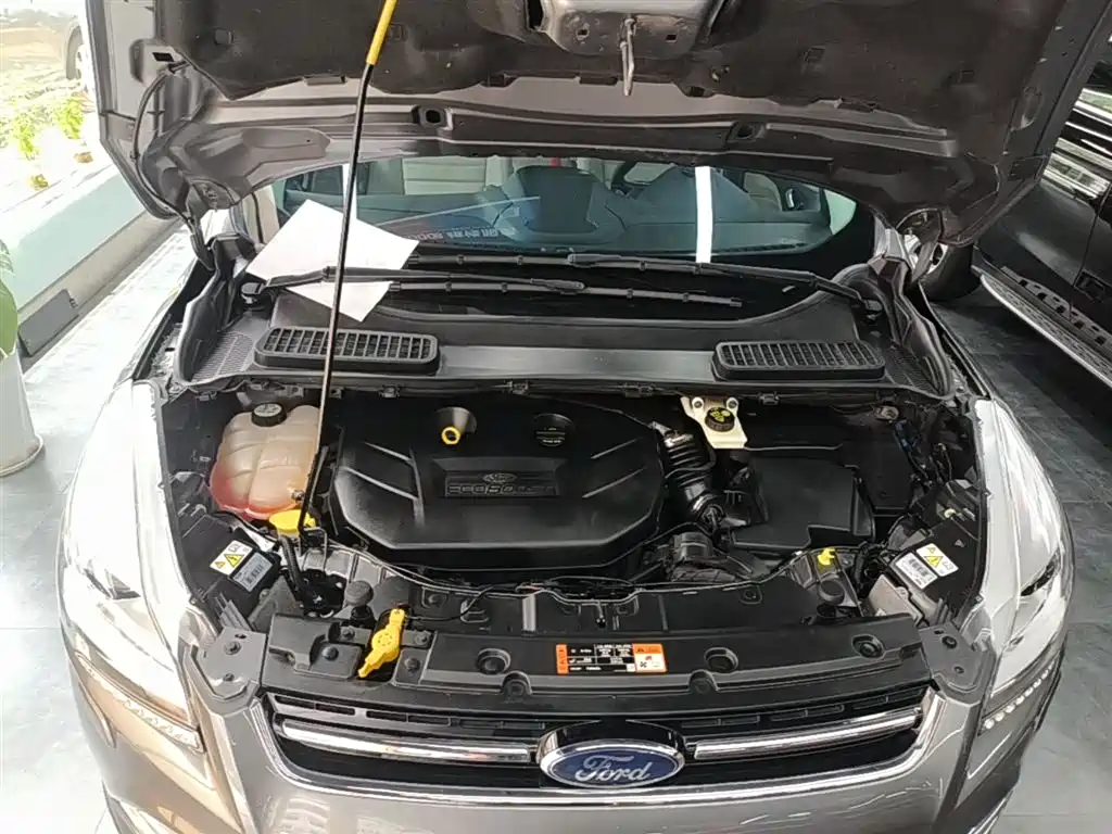 Ford Kuga 2017 — фото 20