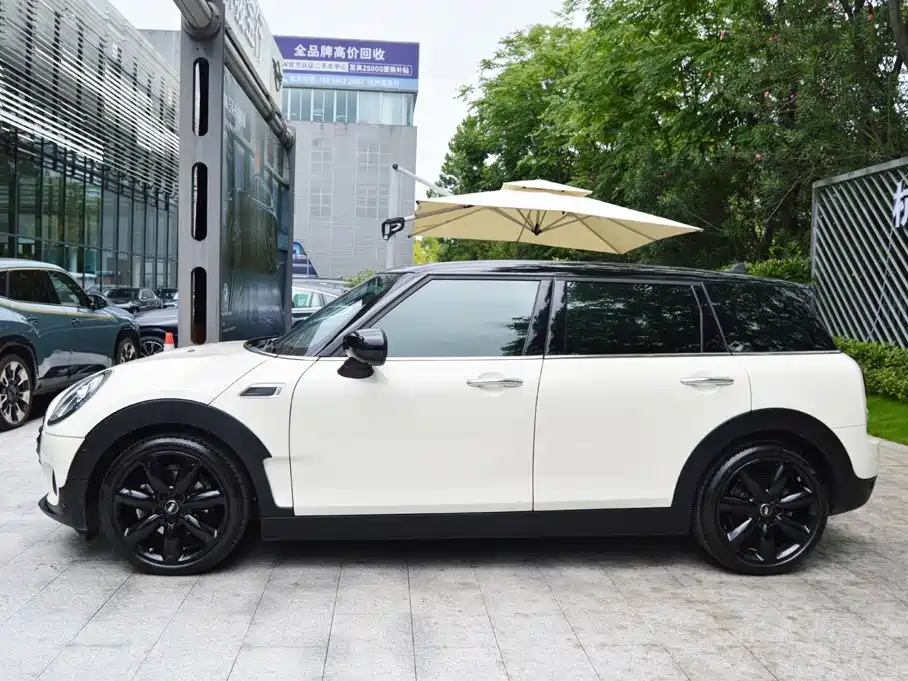 MINI Clubman 2021