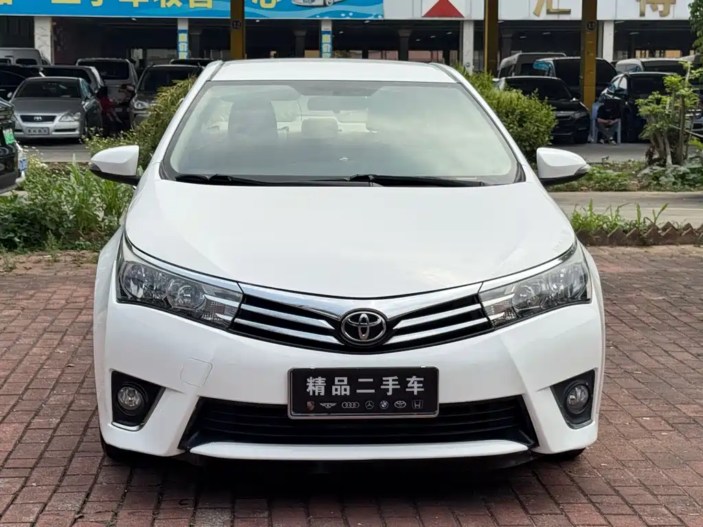 Toyota Corolla 2017 — фото 3