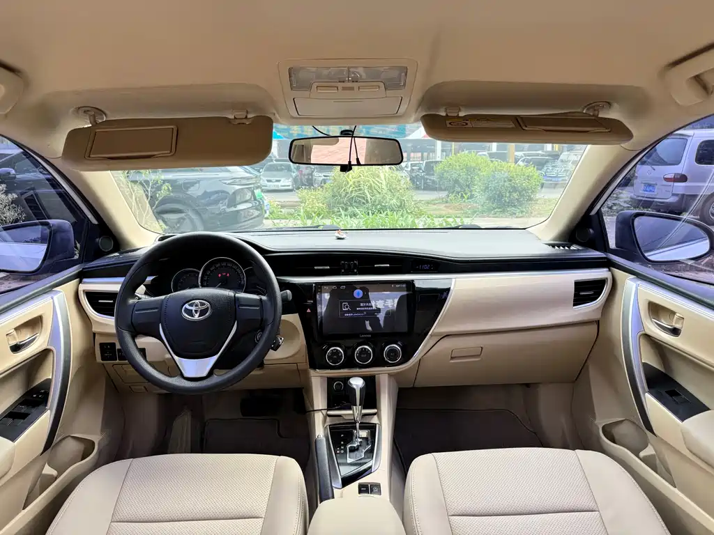 Toyota Corolla 2017 — фото 10
