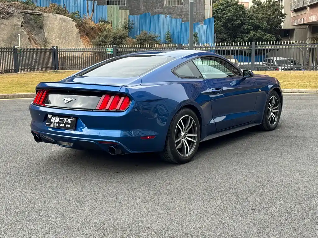 Ford Mustang 2018 — фото 7