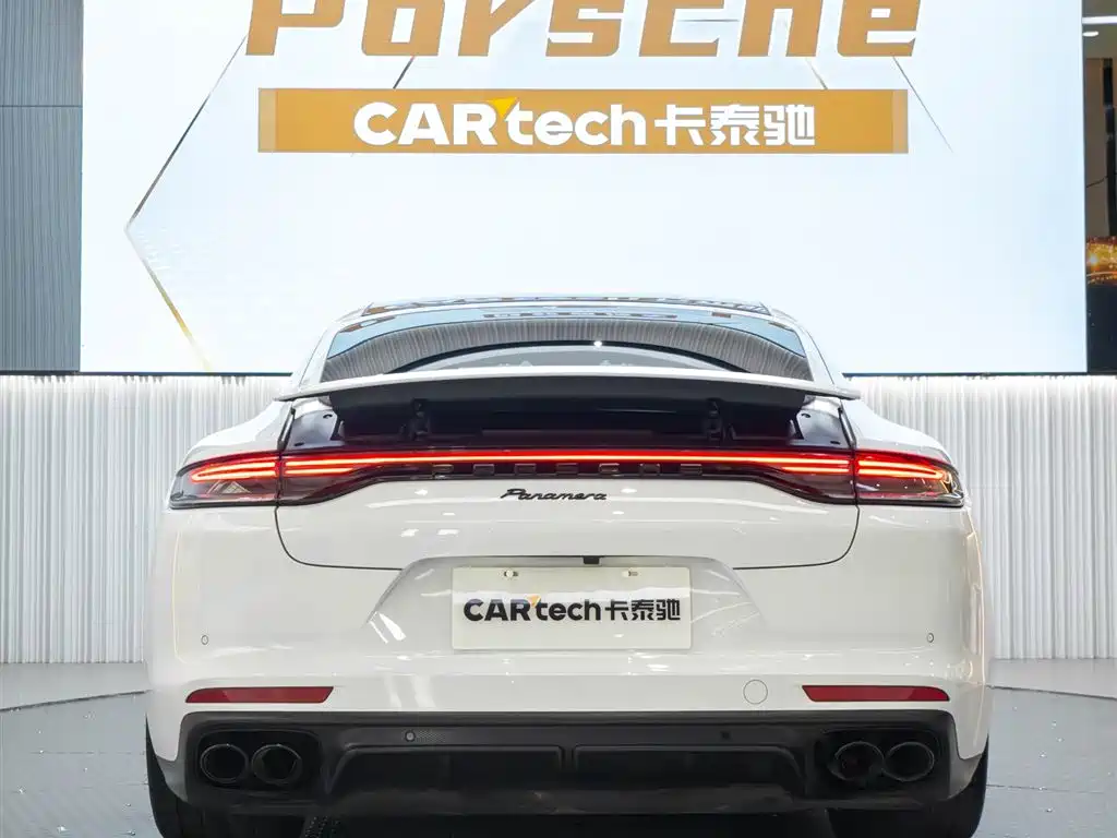 Porsche Panamera 2024