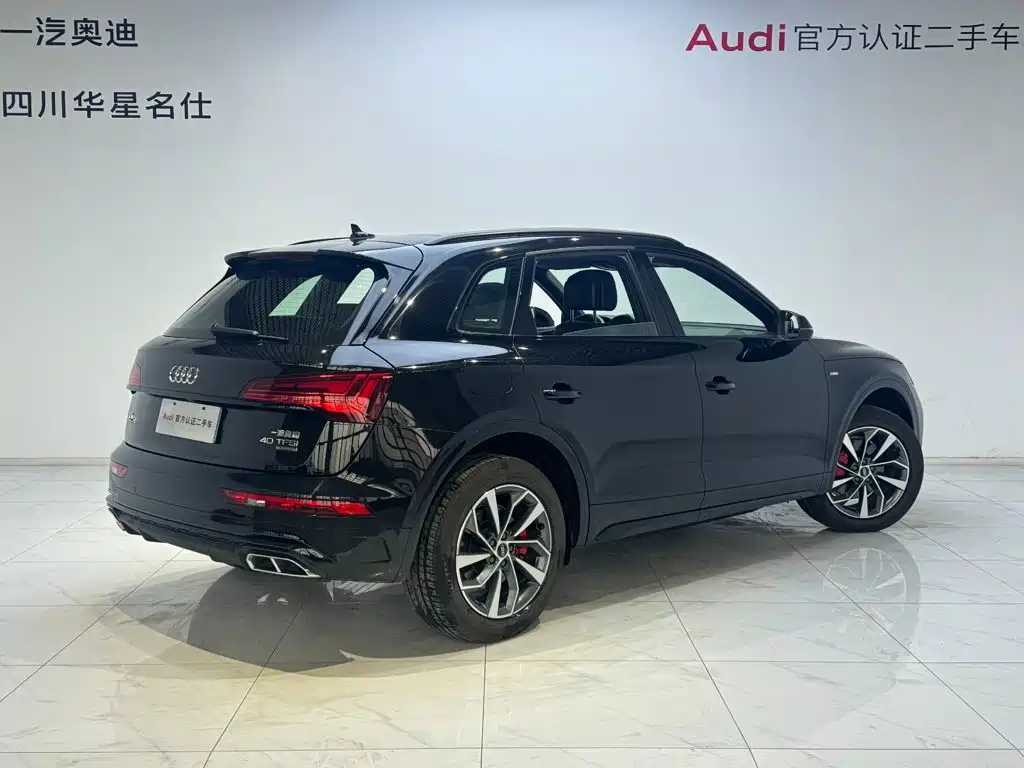Audi Q5L 2025 — фото 4