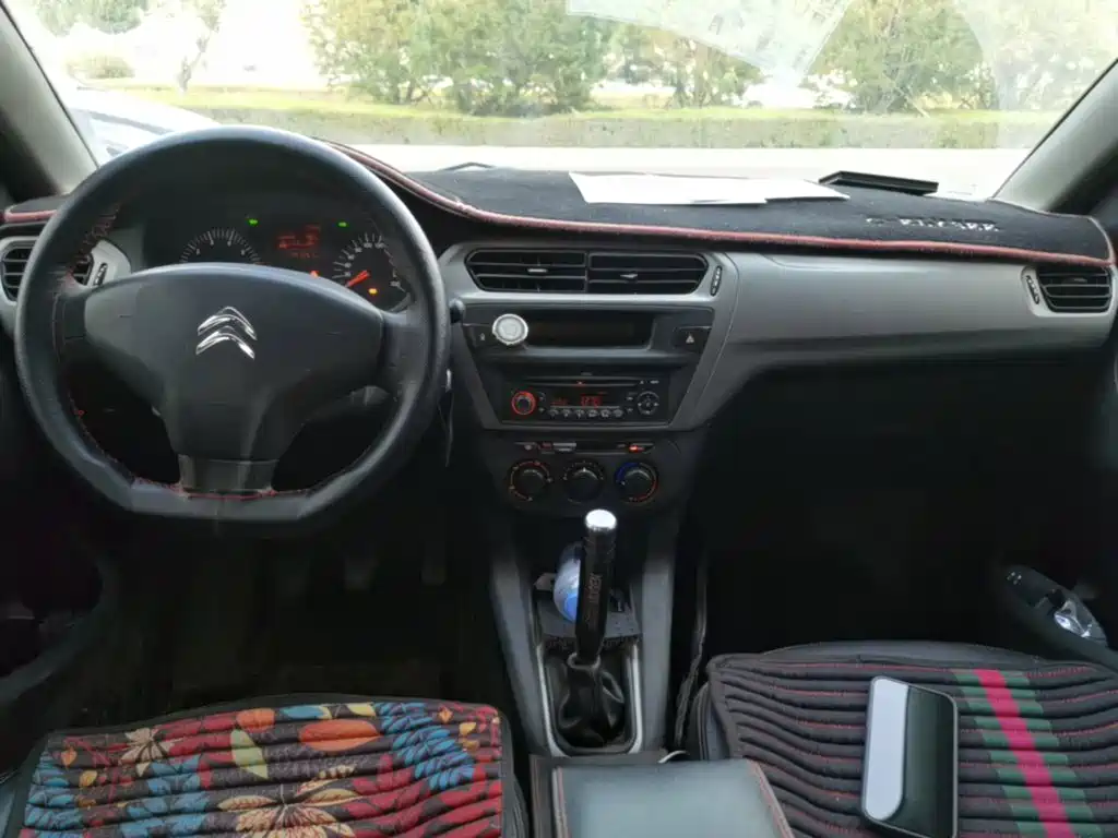 Citroen Elysee 2015 — фото 10