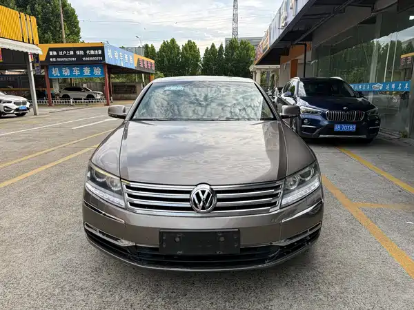 Volkswagen Phaeton 2013