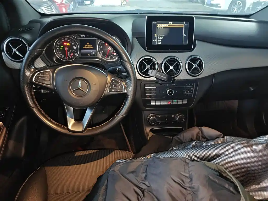 Mercedes-Benz B-Class 2016 — фото 6