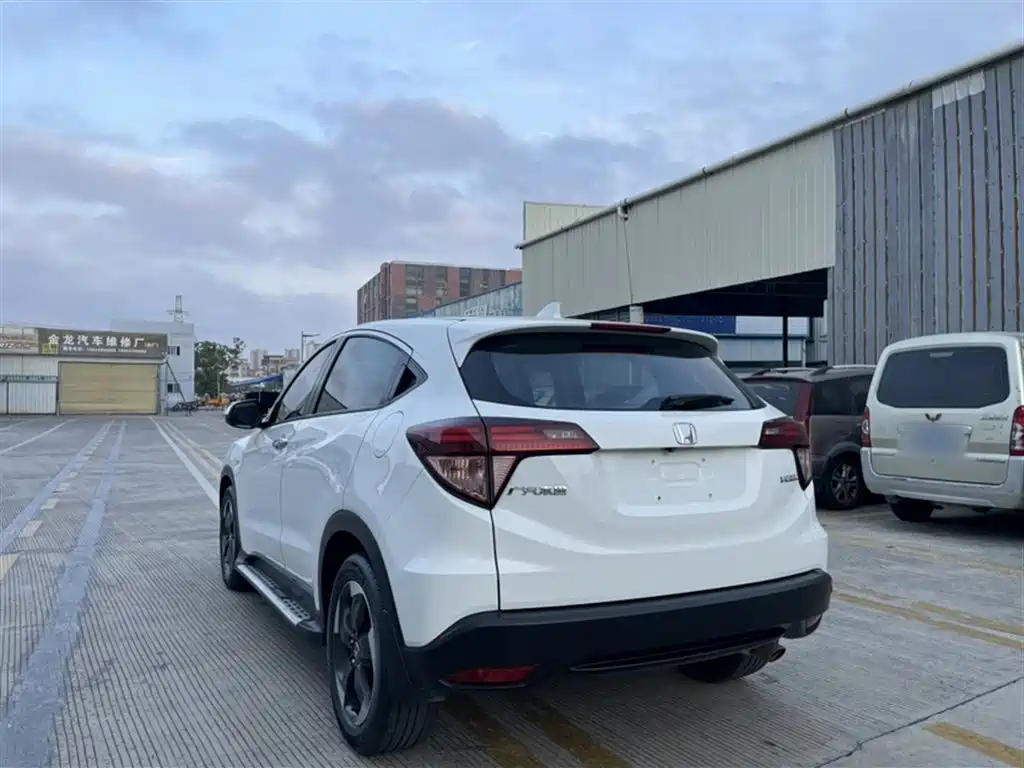 Honda Vezel 2018 — фото 9
