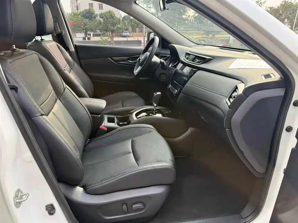 Nissan X-Trail 2020 — фото 12