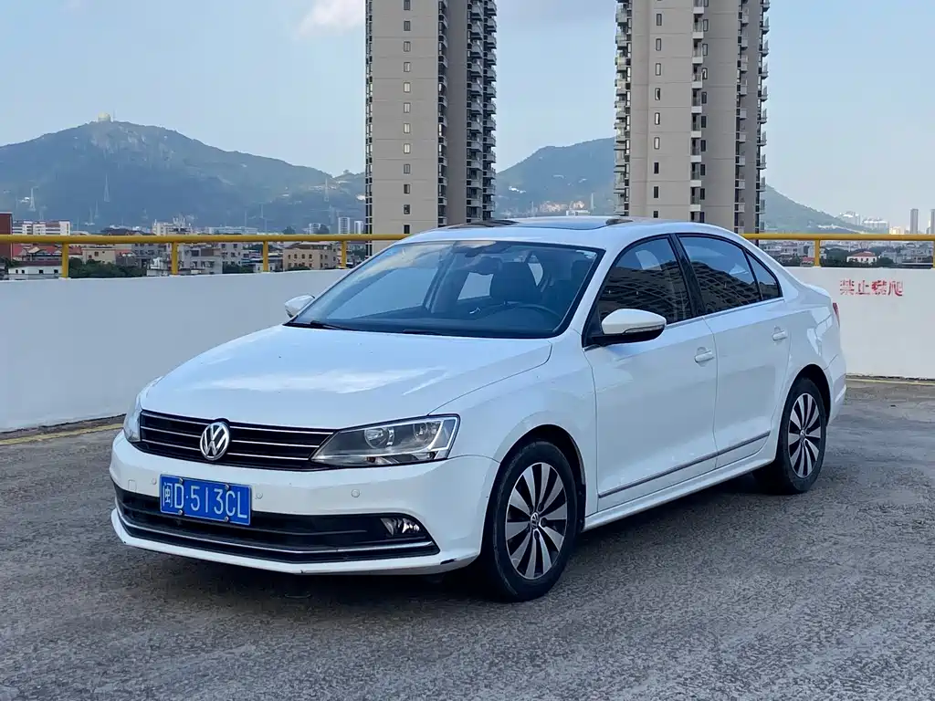 Volkswagen Sagitar 2017