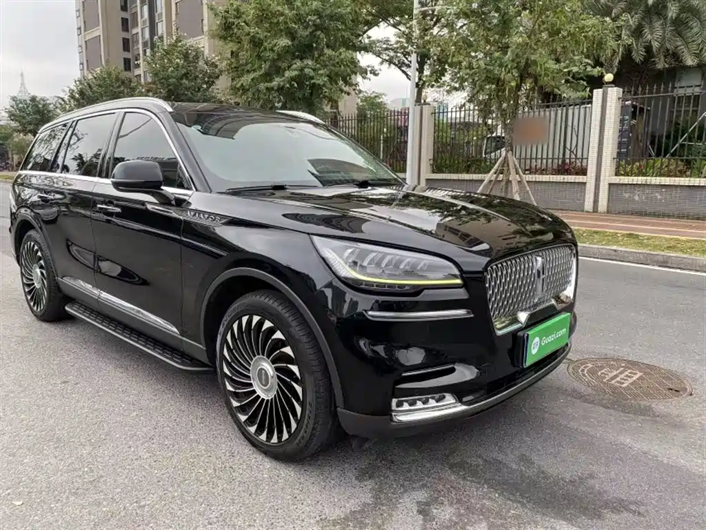 Lincoln Aviator 2020 — фото 18