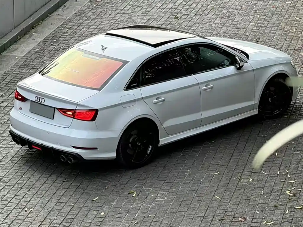 Audi S3 2016 — фото 11
