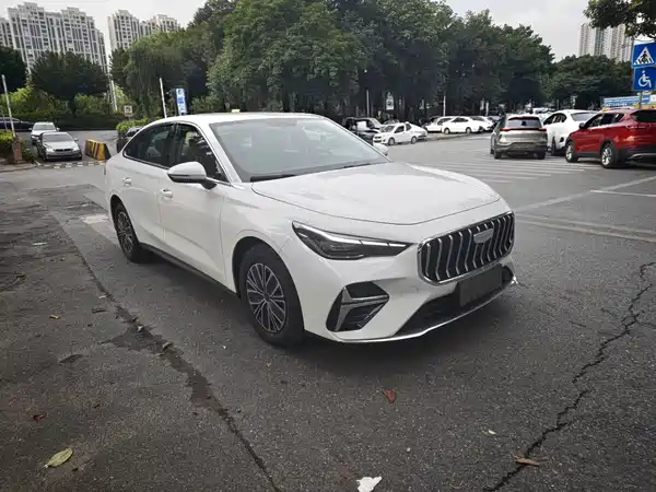 Geely Emgrand 2026