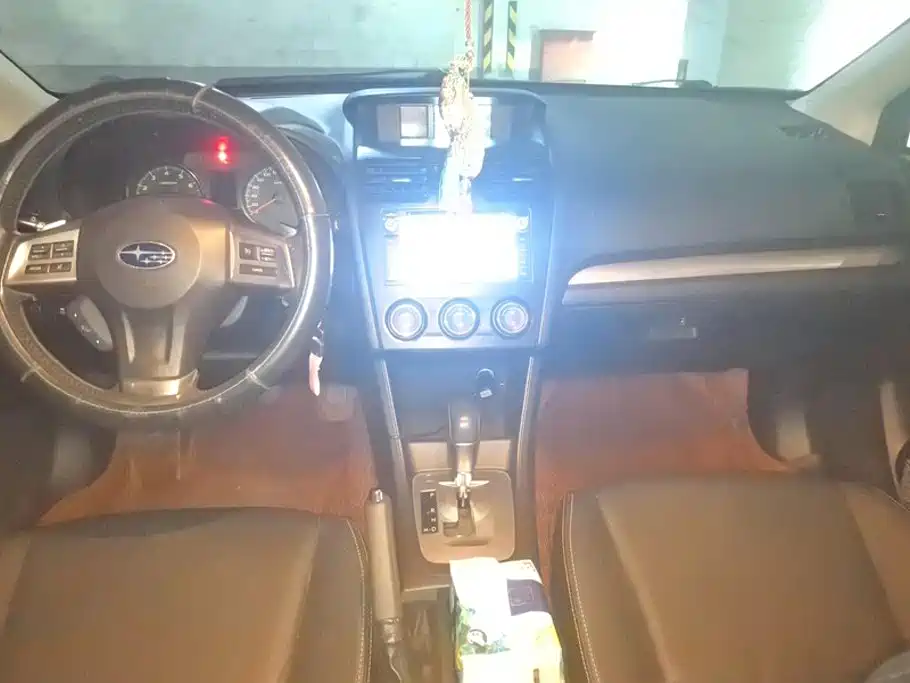 Subaru XV 2014 — фото 12