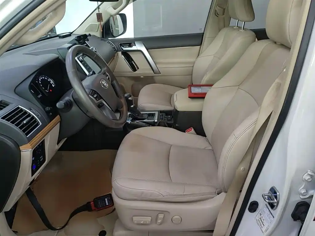 Toyota Prado 2018 — фото 15