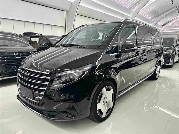 Mercedes-Benz V-Class 2025