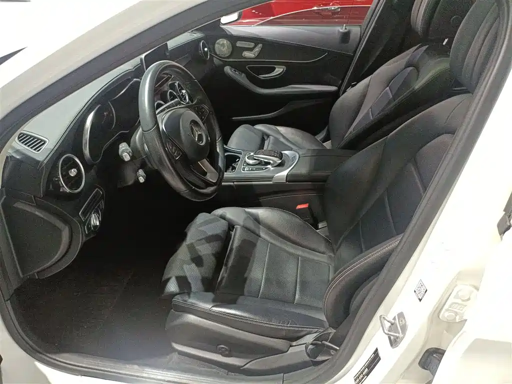 Mercedes-Benz C-Class 2018 — фото 15