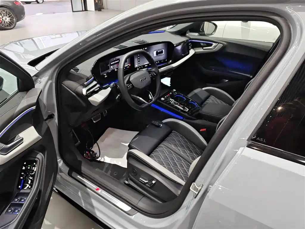 Audi A5L 2025 — фото 12