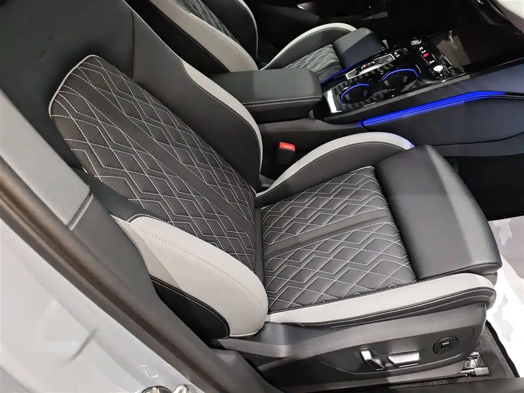 Audi A5L 2025 — фото 20