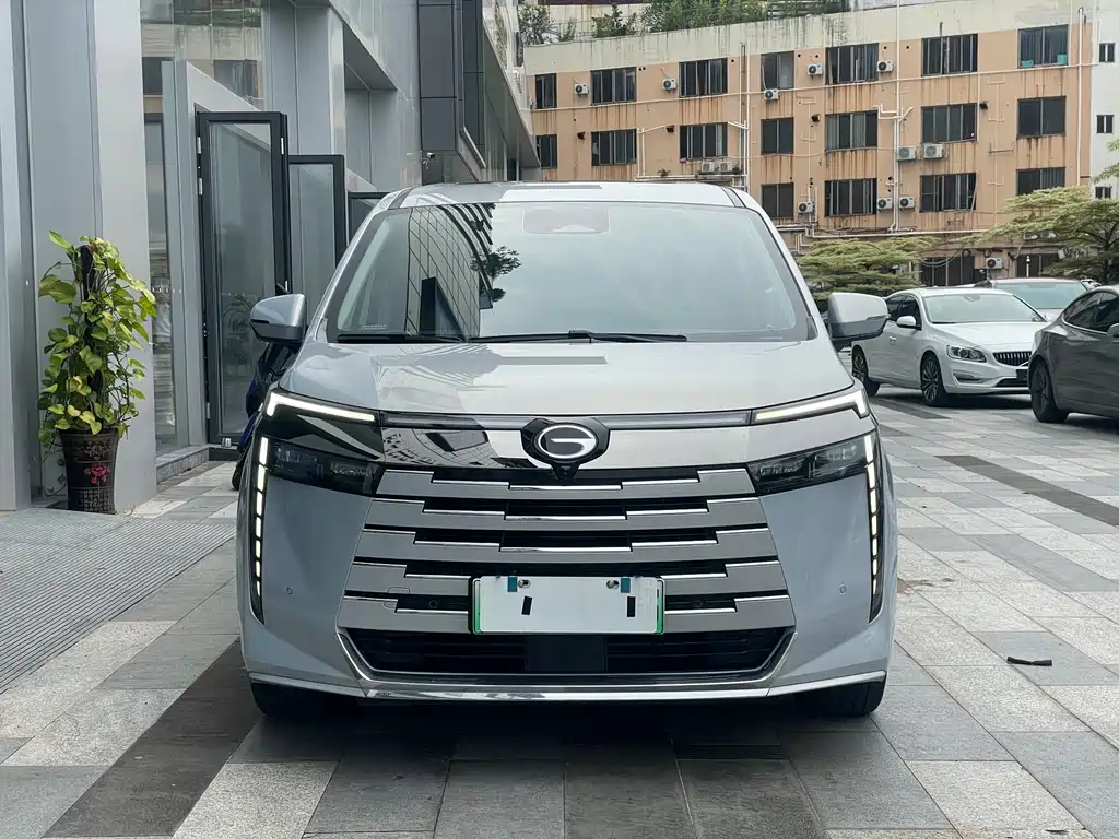 GAC Trumpchi E8 PHEV 2024 — фото 20