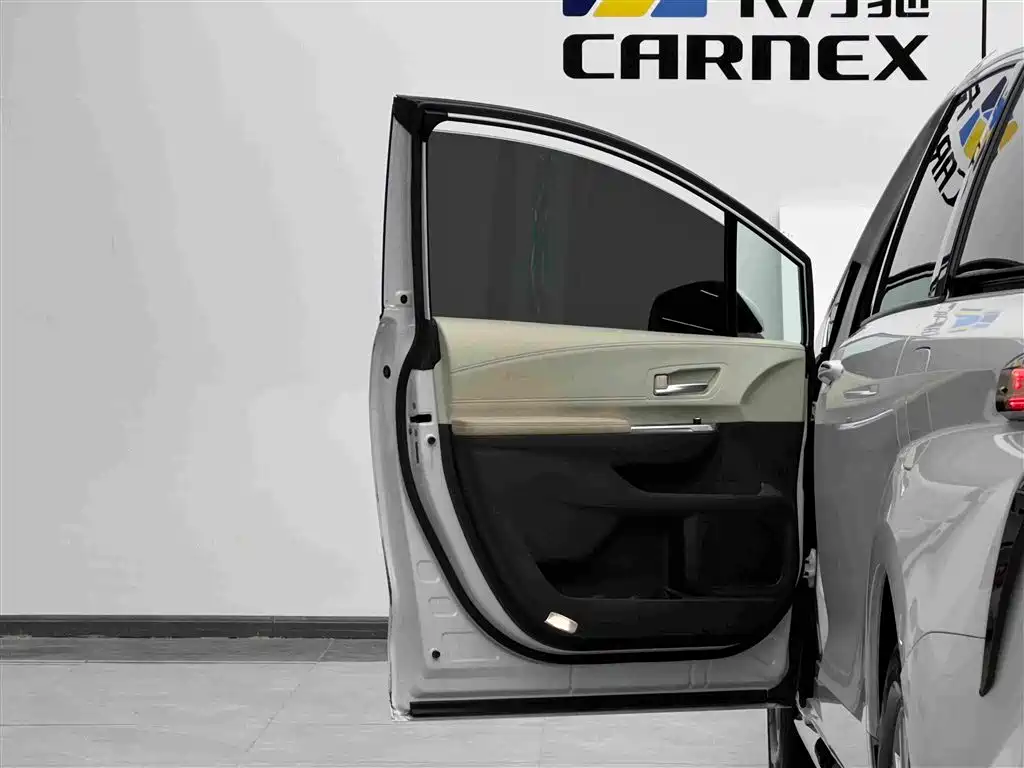 Toyota Sienna 2023