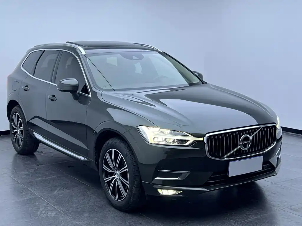 Volvo XC60 2019 — фото 3